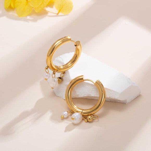 Trendy Gold Hoop Earrings for Women, Small Huggie Style, Heart Drop Dangle, 18K - Picture 6 of 8